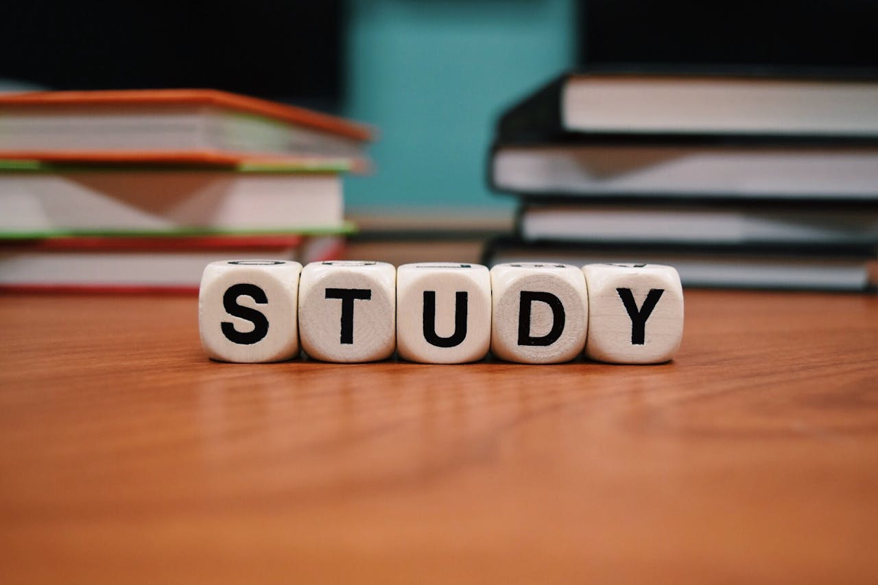The Art of Drawing Readers In: Your attractive post title goes here